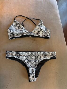 Women’s Snake Print Bikini Set - Black & White